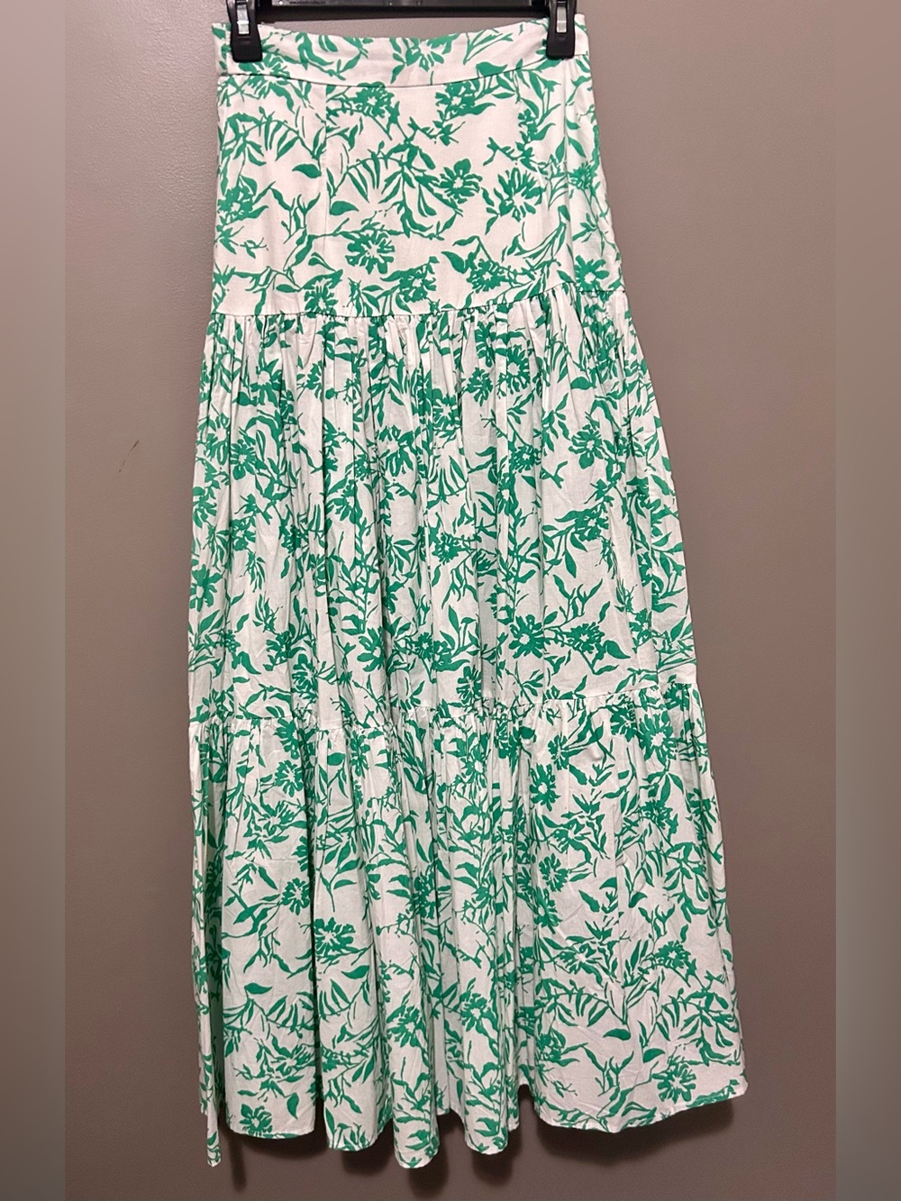Runaway Green and White Floral Maxi Skirt - Picture 5 of 7
